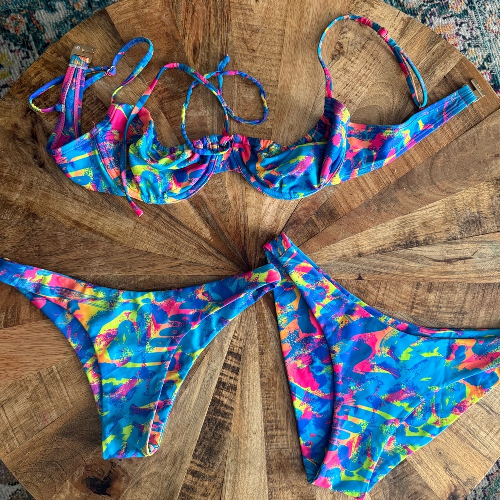 Kulani Kinis swimsuit